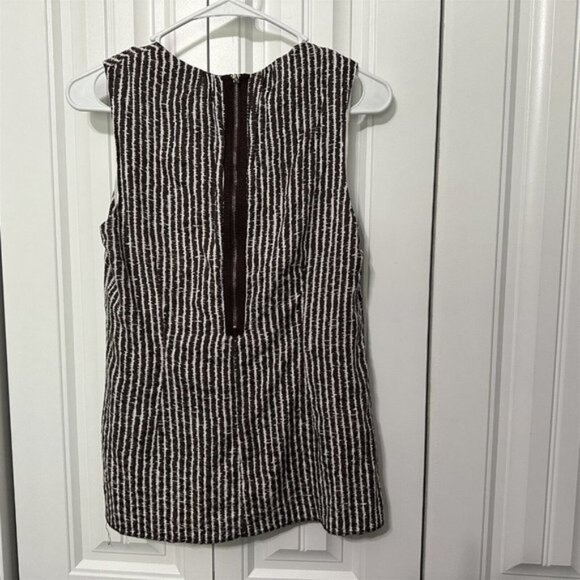 TORY BURCH SLEEVELESS SILK BLEND BLOUSE TANK TOP WOMENS SIZE 4 GEOMETRIC - Picture 5 of 10